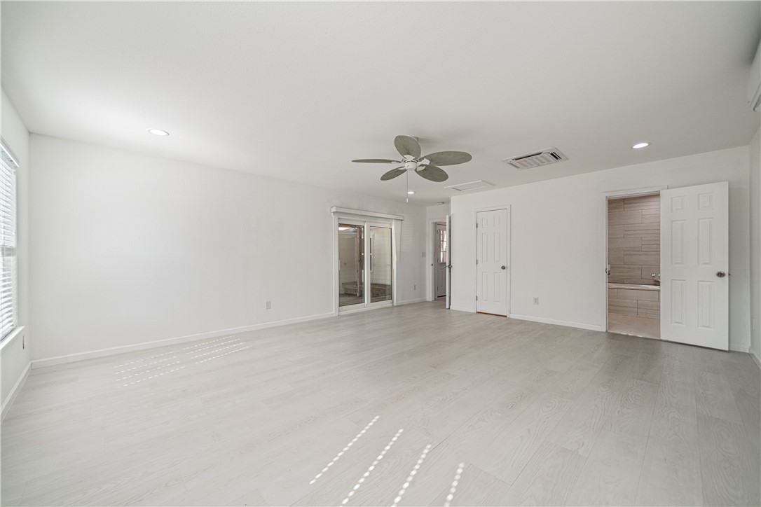 437 Homecrest St Property Photo 10
