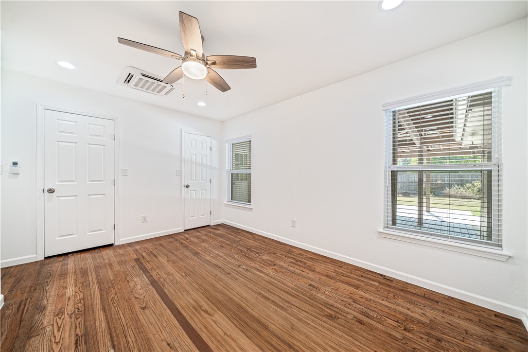 437 Homecrest St Property Photo 18