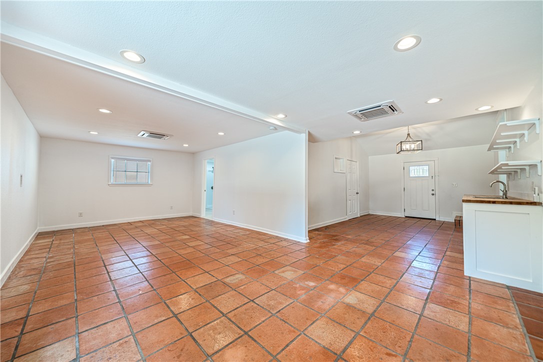 437 Homecrest St Property Photo 20