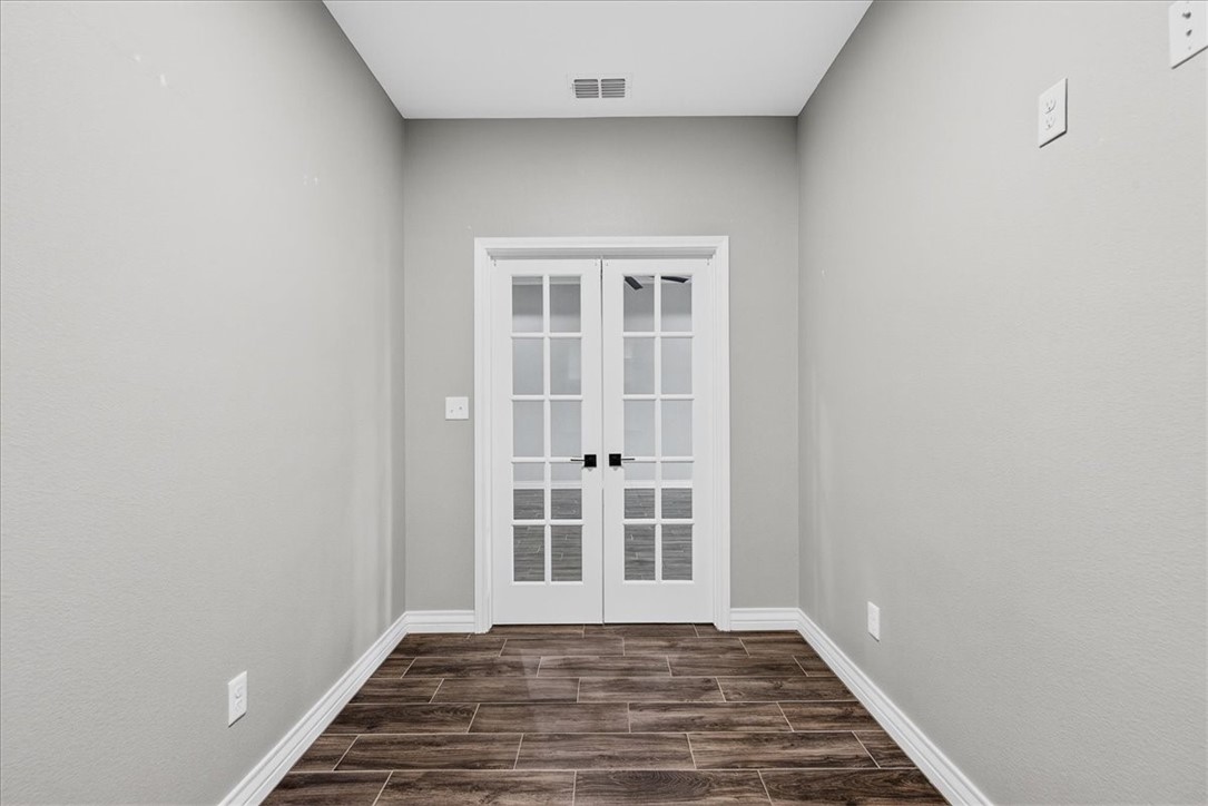7814 Krypton Dr Property Photo 15