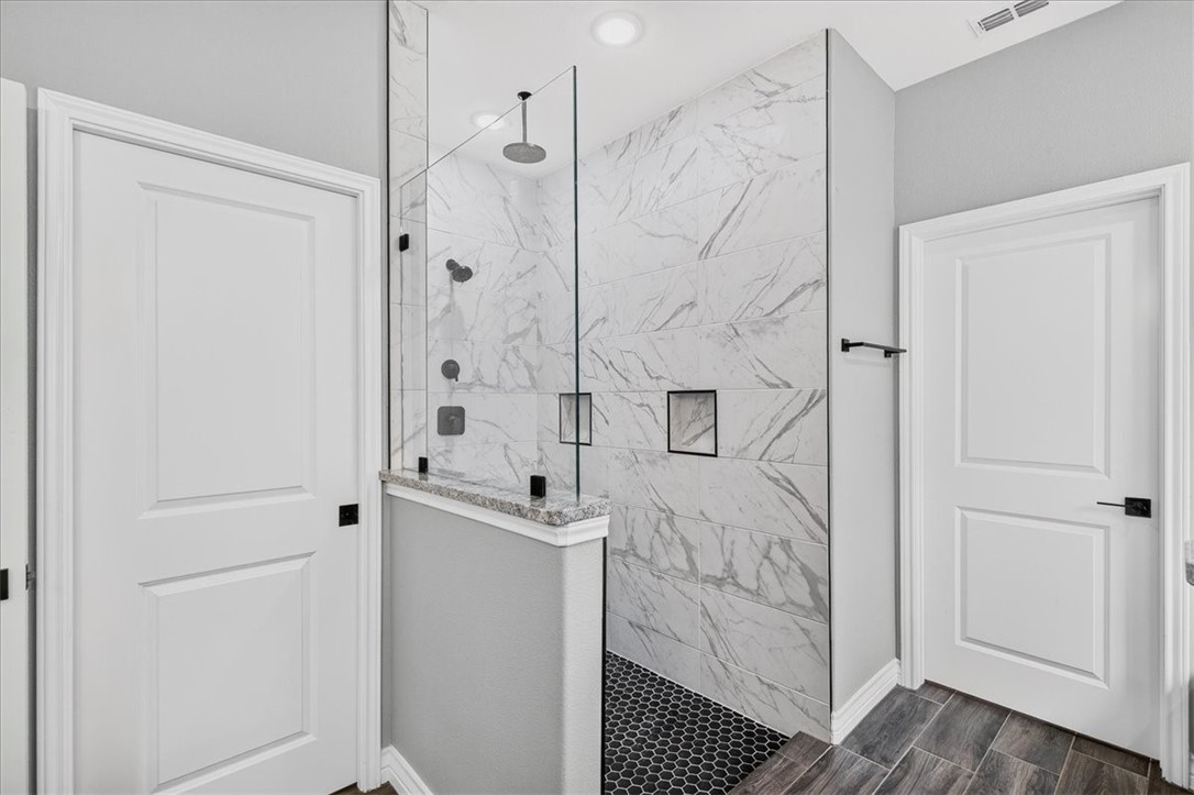 7814 Krypton Dr Property Photo 35