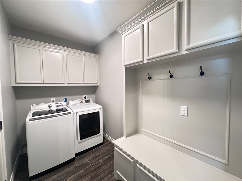 7814 Krypton Dr Property Photo 38