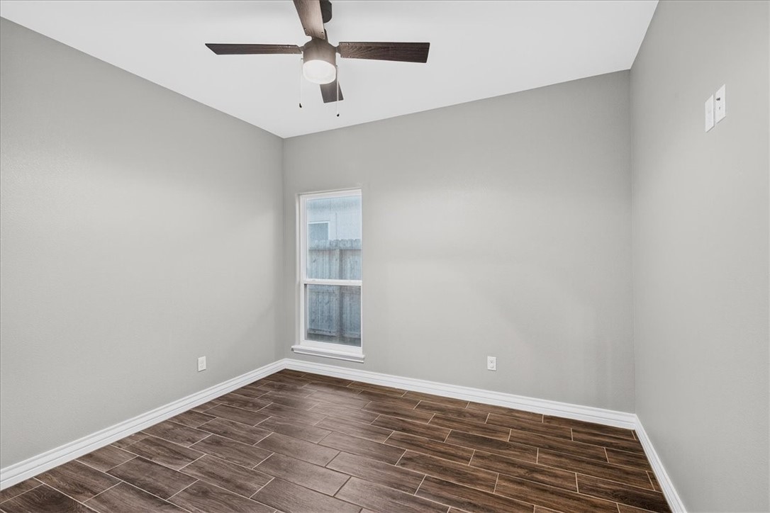 7814 Krypton Dr Property Photo 42