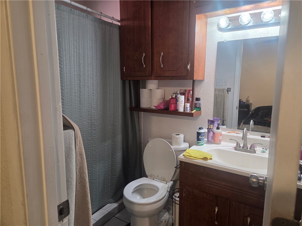 1118 Ontario Dr Property Photo 6