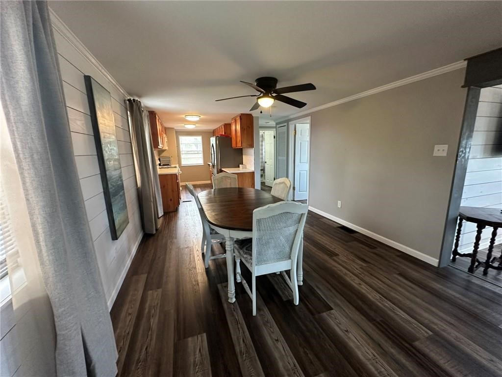 810 S Sandpiper Property Photo 9