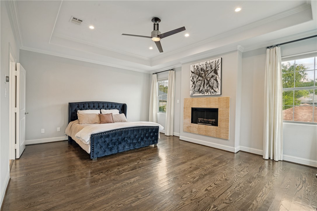 5459 Willis Ave Property Photo 16