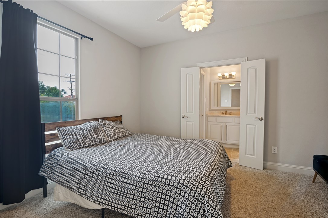 5459 Willis Ave Property Photo 24