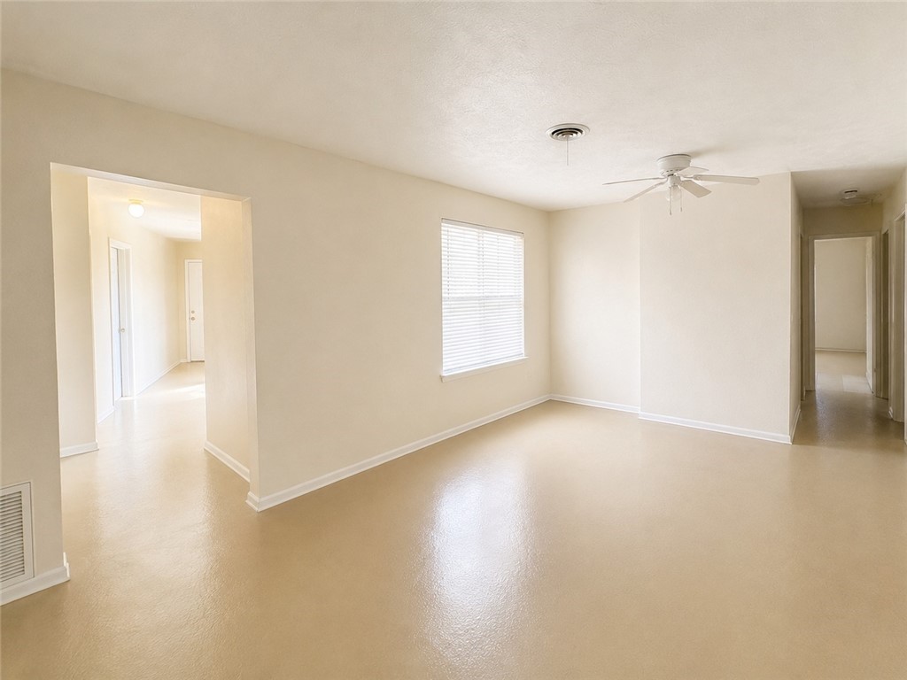 1710 Louisiana St Property Photo 10