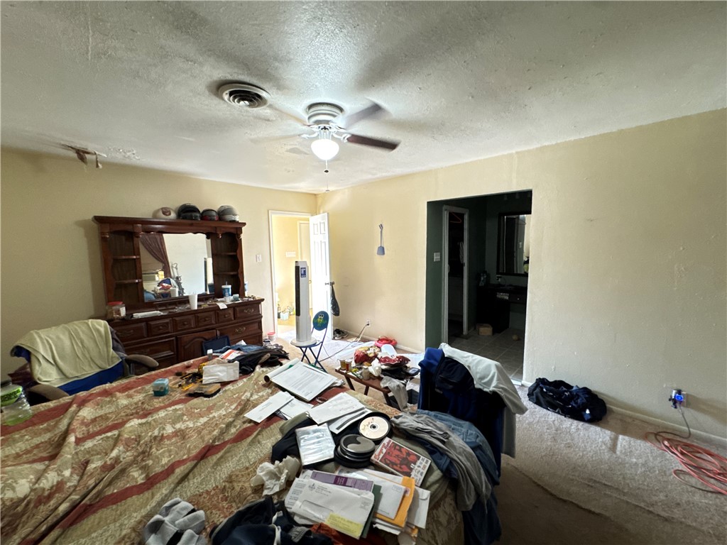 1710 Louisiana St Property Photo 14