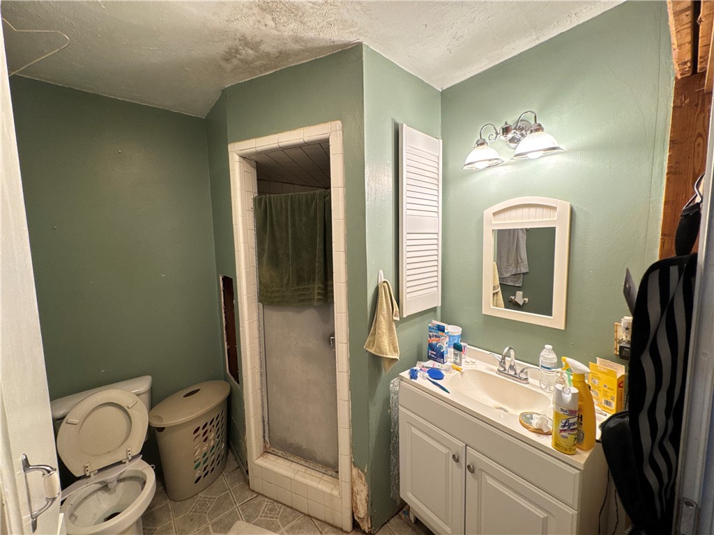 1710 Louisiana St Property Photo 17