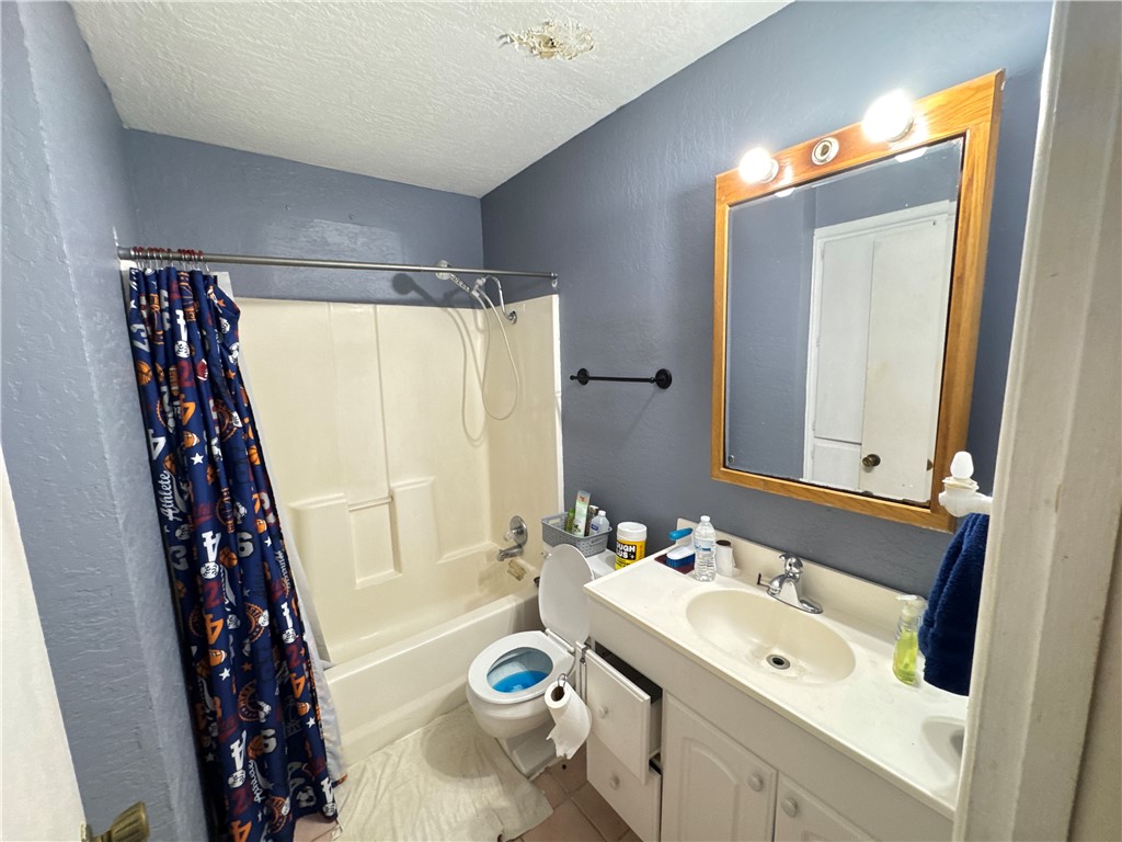 1710 Louisiana St Property Photo 32