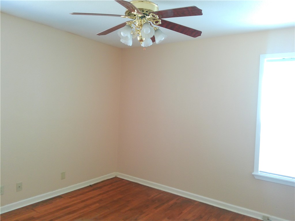 1438 Ormond Dr Property Photo 8