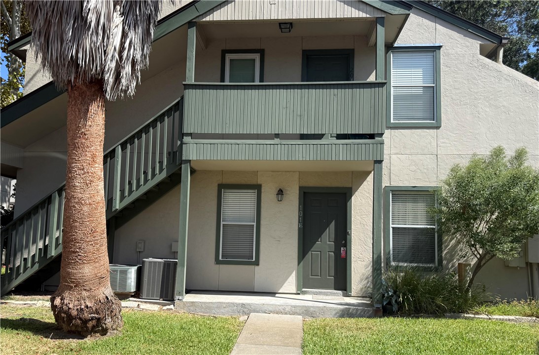 302 Saint Andrews St 101e Property Photo 1