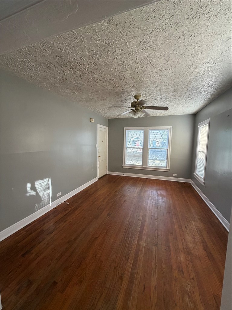 330 Rosebud Ave Property Photo 4