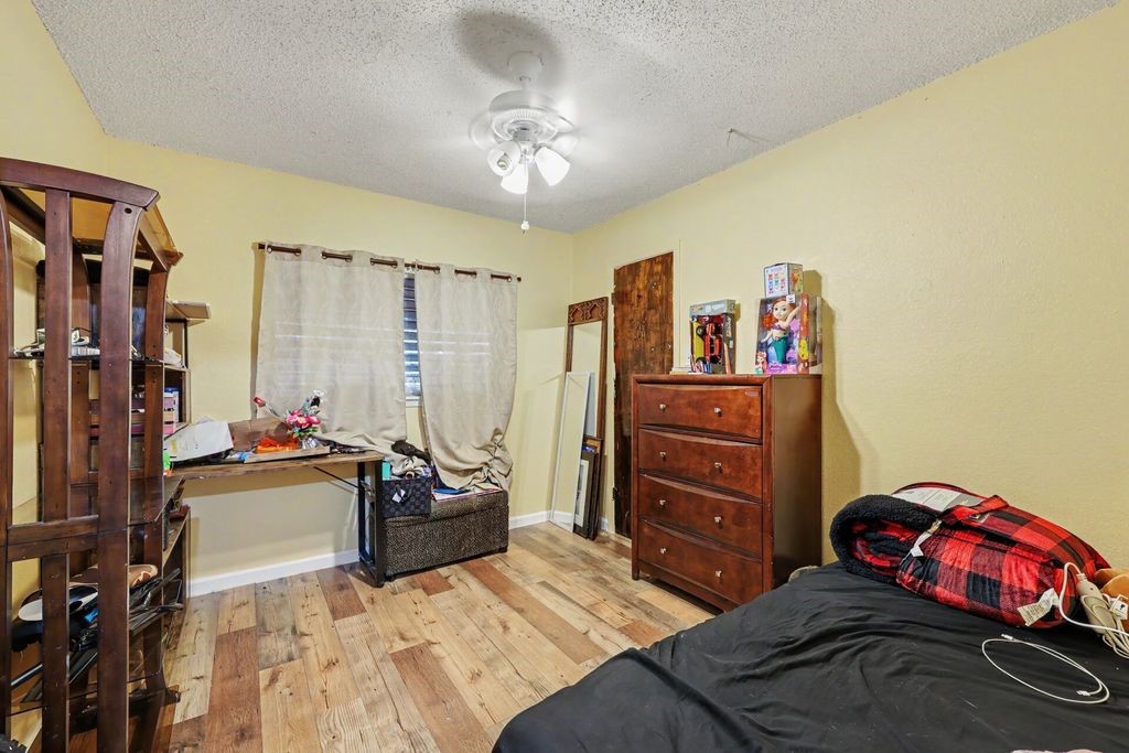 2721 Allencrest Dr Property Photo 19