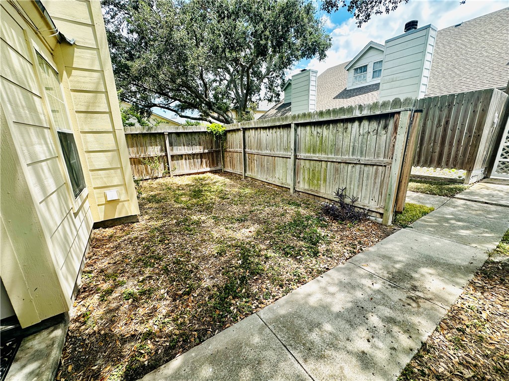 7252 The Mansions Dr P4 Property Photo 17