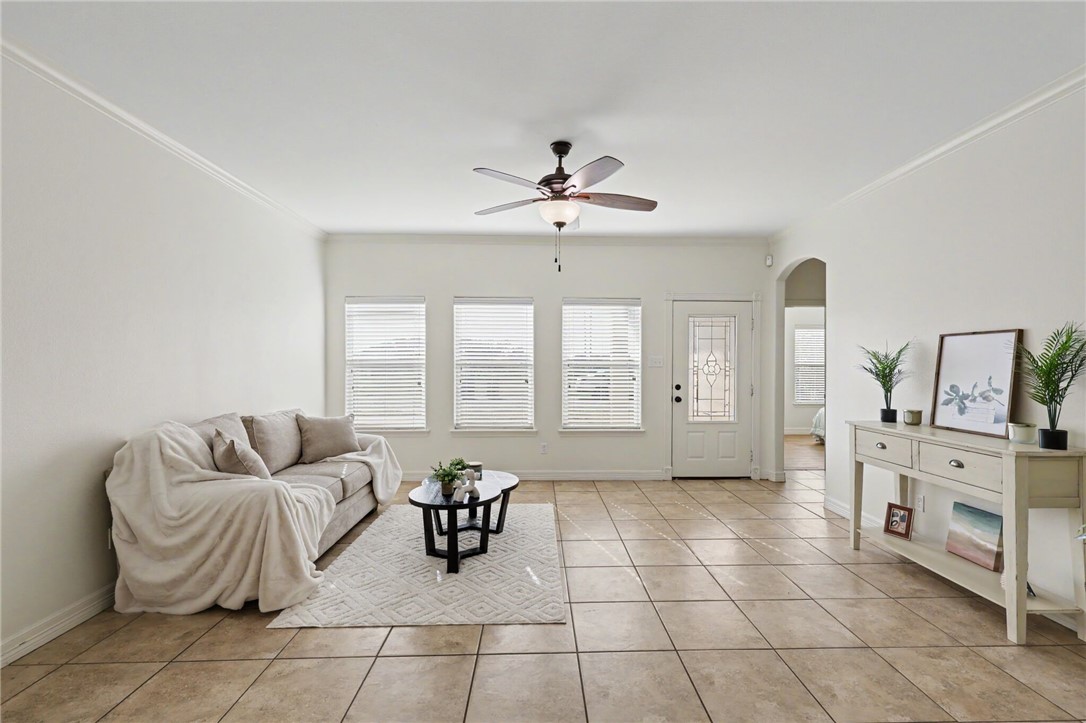 1950 Sandy Way Property Photo 4