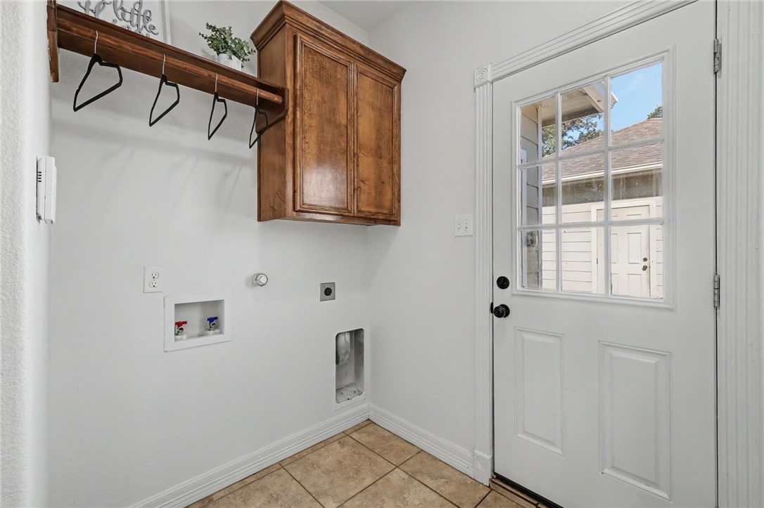 1950 Sandy Way Property Photo 22