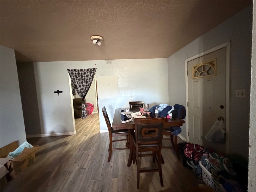 1121 E Avenue A Ave Property Photo 11