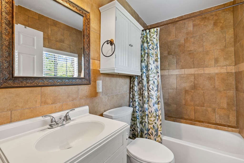 118 Saint Peter Property Photo 15