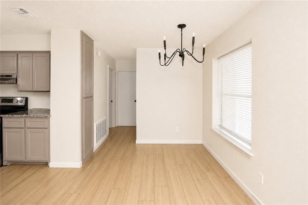 6941 Braesvalley Dr Property Photo 5