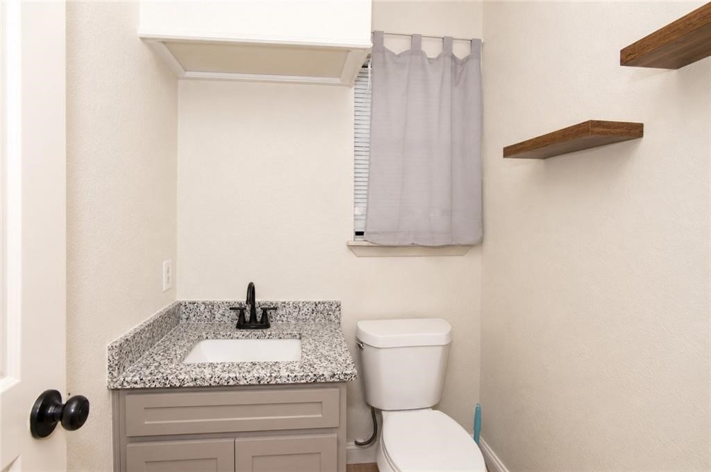 6941 Braesvalley Dr Property Photo 7