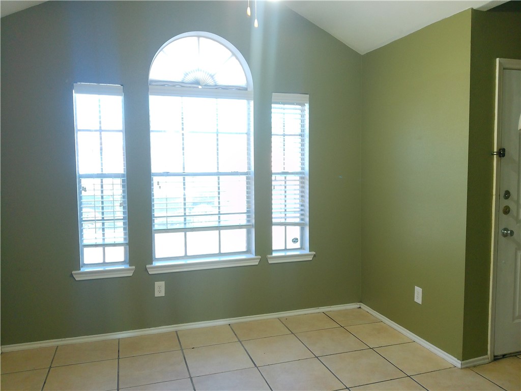 7818 Wolverine Dr Property Photo 3