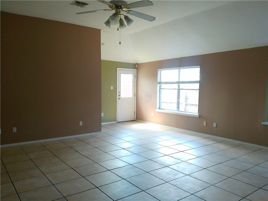 7818 Wolverine Dr Property Photo 5