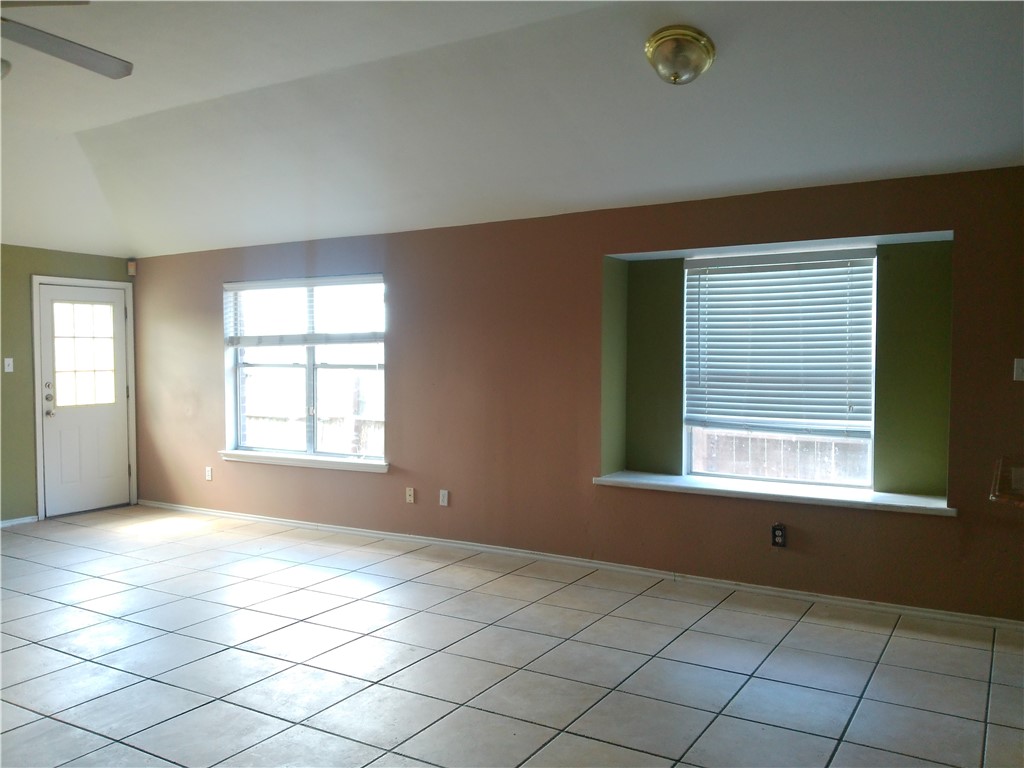 7818 Wolverine Dr Property Photo 6