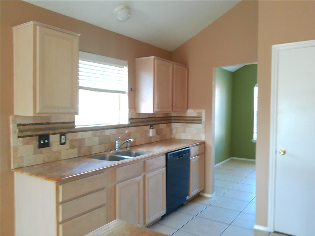 7818 Wolverine Dr Property Photo 8