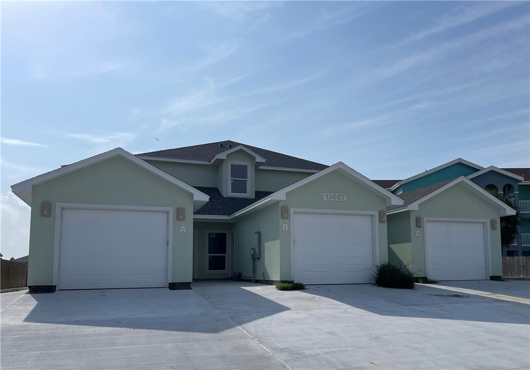 13957 Fortuna Bay Dr B Property Photo 1