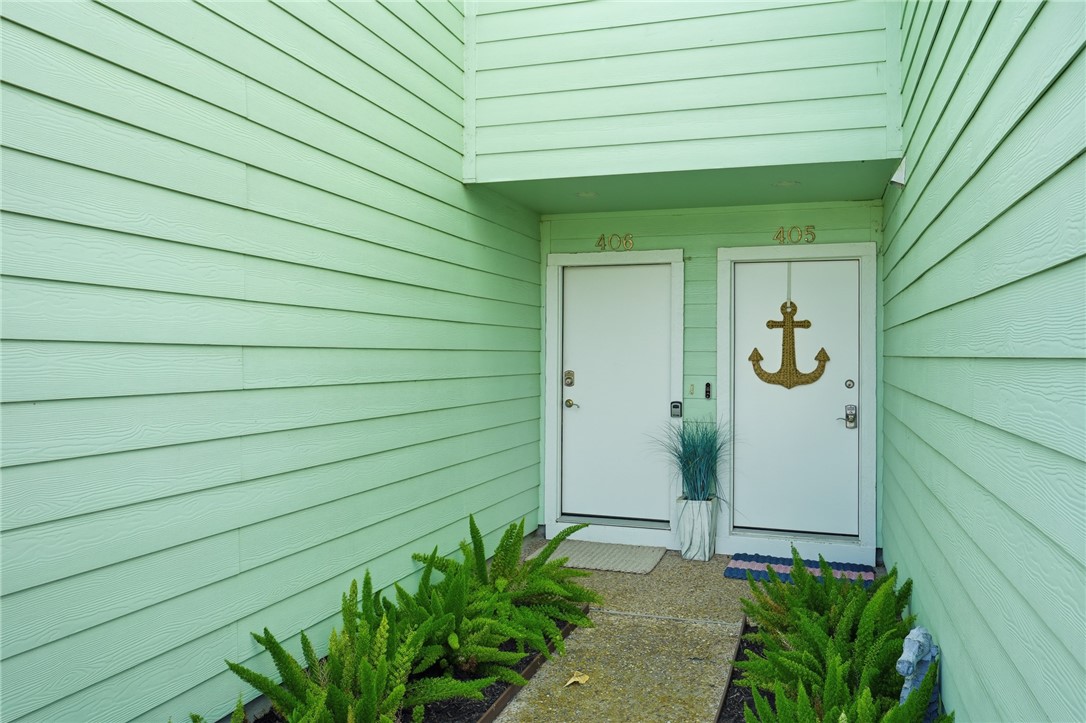 406 Nassau Dr 406 Property Photo 2