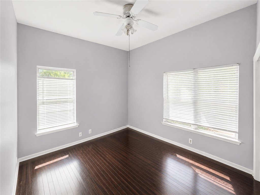 4709 Jarvis St Property Photo 13