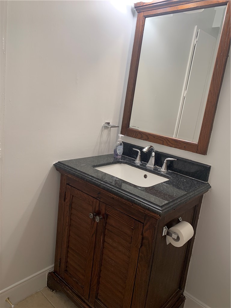 1004 Austin St 3 Property Photo 13