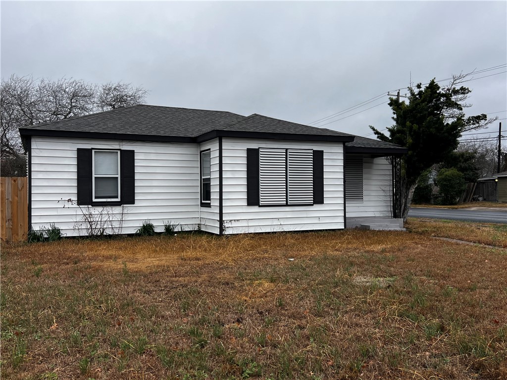 3301 Austin St Property Photo 1