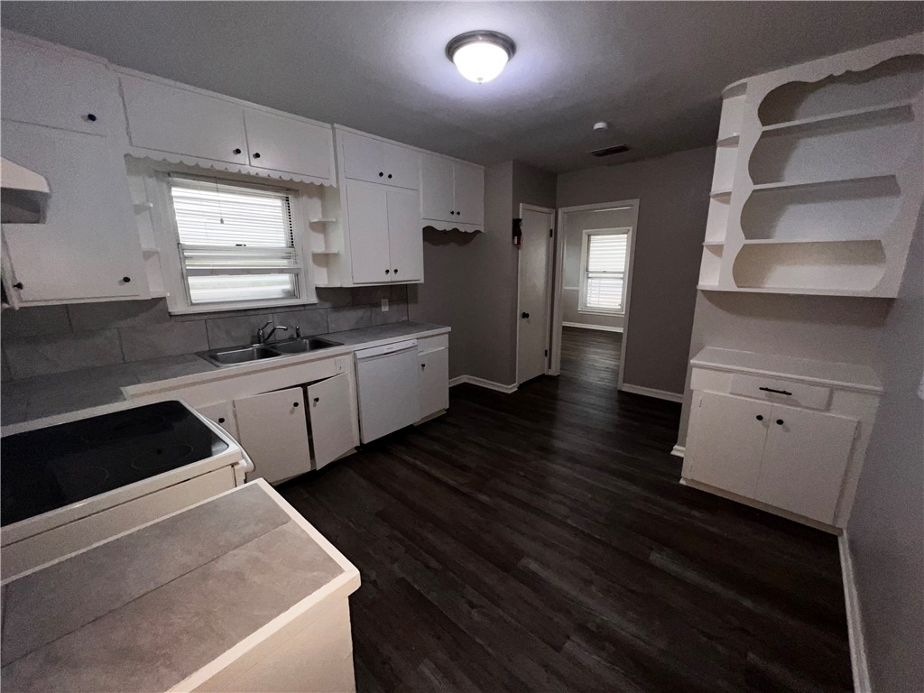 3301 Austin St Property Photo 16