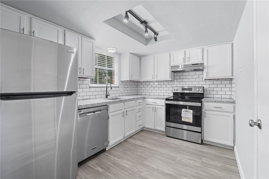 2406 Capitan Dr A Property Photo 3