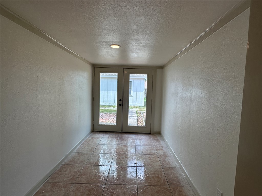 502 Greenway Dr Property Photo 6