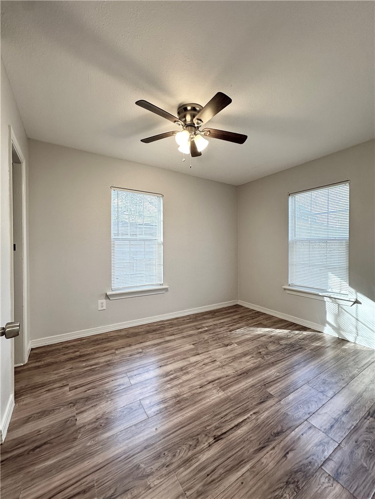 2308 Mary St B Property Photo 6