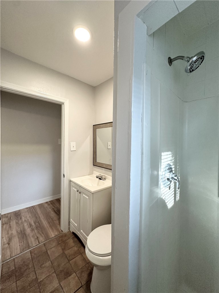 2308 Mary St B Property Photo 8