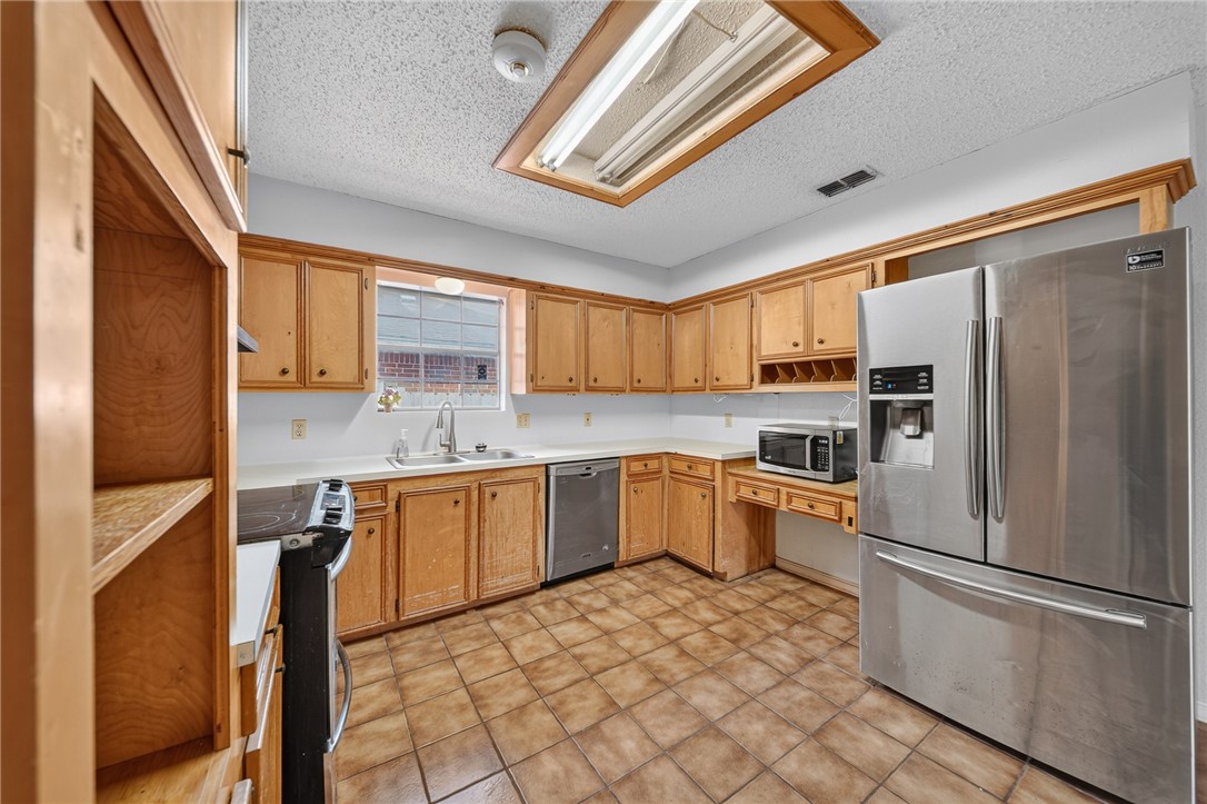 14626 Reagan Dr Property Photo 6
