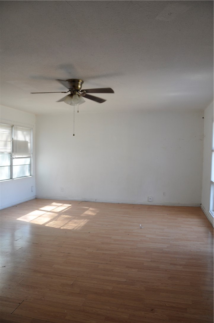 1320 W Circle Dr Property Photo 5
