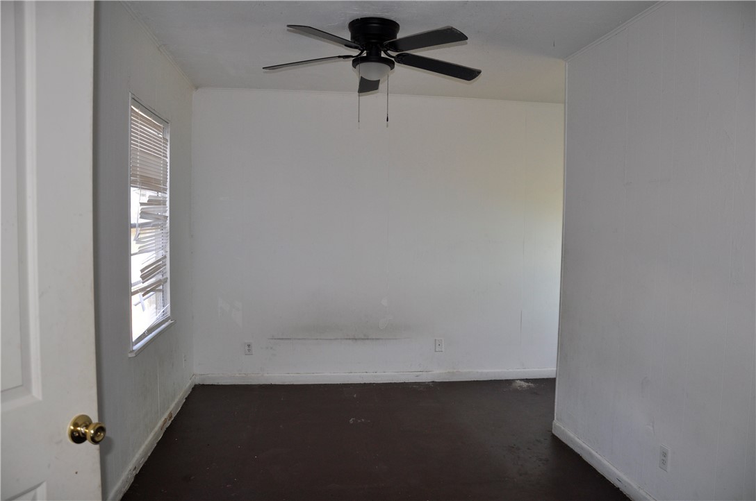 1320 W Circle Dr Property Photo 6