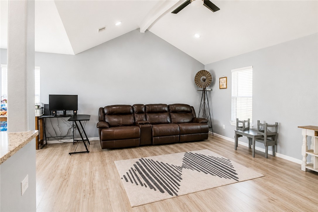 9454 Fm-70 Property Photo 3
