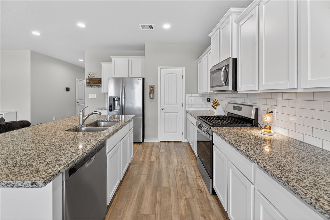 1346 Regents Park Property Photo 11