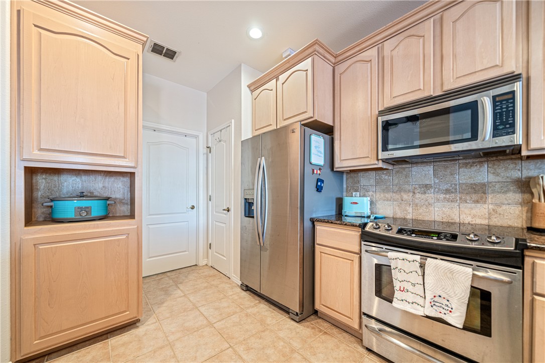 13538 Bullion Ct Property Photo 10
