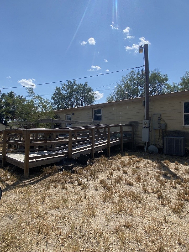 220 N Hartman Property Photo 4