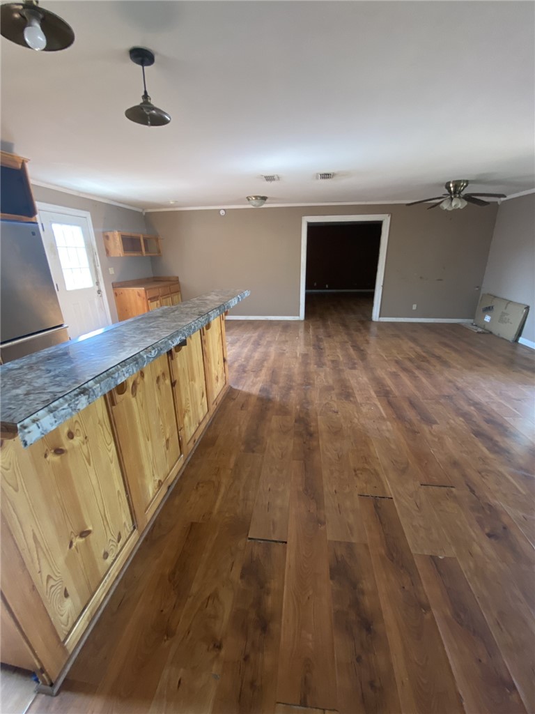 220 N Hartman Property Photo 5