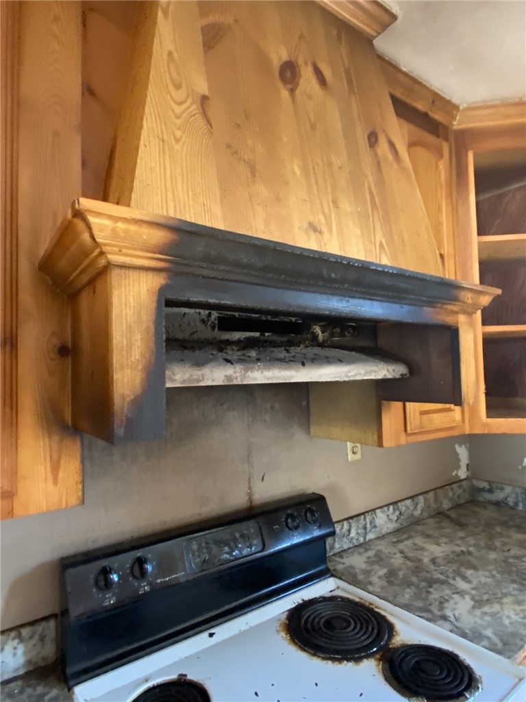 220 N Hartman Property Photo 8