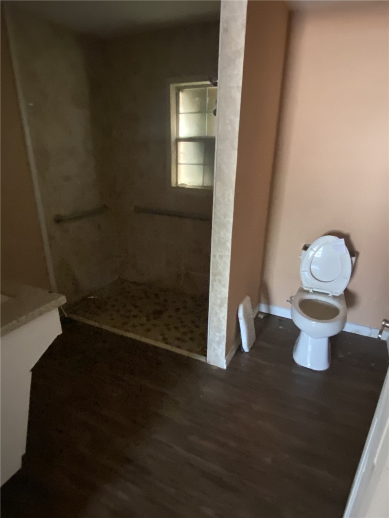 220 N Hartman Property Photo 12